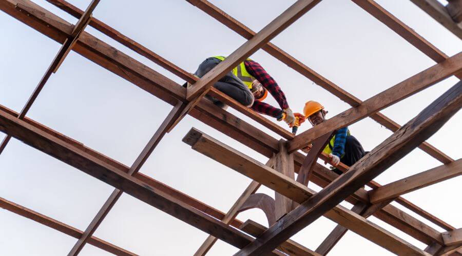 Professional gutter cleaning services in Tehuacana, TX